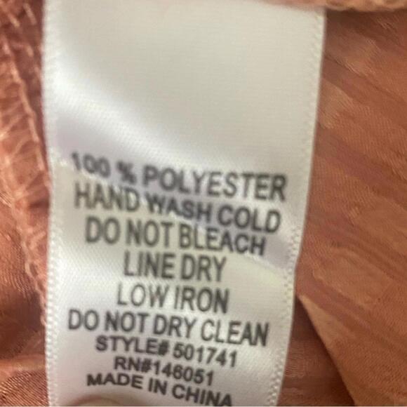 Monteau Los Angeles Belted V-Neck Dress - Picture 7 of 7